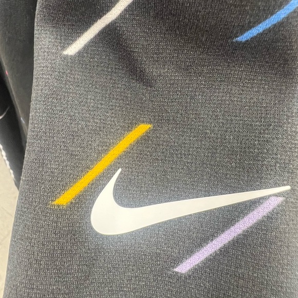 CLEVELAND BROWNS CANCER AWARENESS HOODIE. BRAND NEW. ADULT SIZE XL - Picture 4 of 4